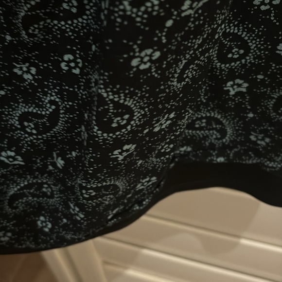 BP Black and White Paisley V-Neck Flutter Sleeve Dress 90s “skater dress” vibes - Picture 17 of 17